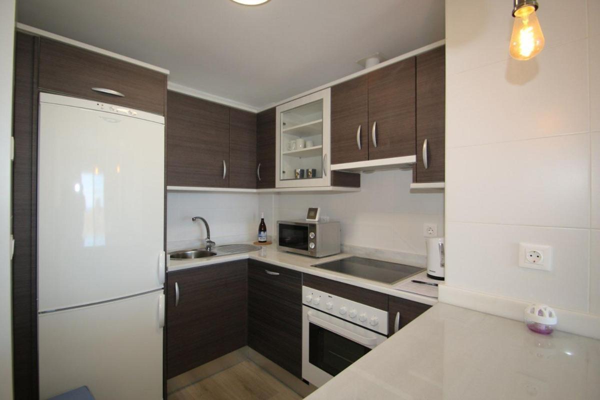 Small Oasis Nelson Mandela Apartment With Sea View, Two Bedrooms, Parking, Terrace And Pool Manilva Dış mekan fotoğraf